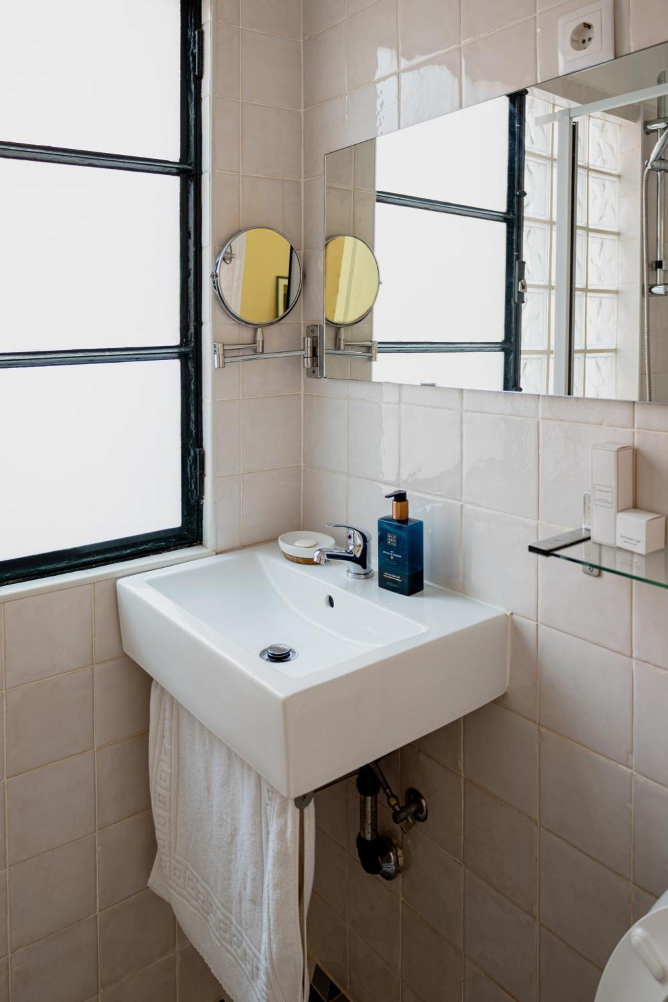 Angels Homes-N27, 3ºfloor - Bairro Tipico, Centro Lisboa エクステリア 写真